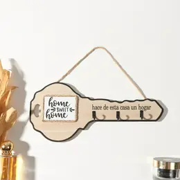 Настенные крючки декоративные