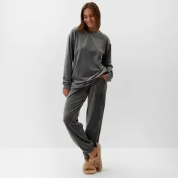 Костюм свитшот брюки