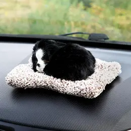 Игрушка на панель автомобиля
