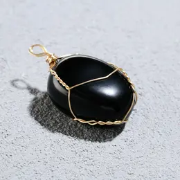 Подвеска из камня Подвеска из камня