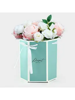 Коробка - переноска подарочная для цветов