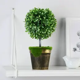 Искусственный цветок в горшке