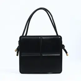 Сумка женская тоут на молнии, 19×6.5×17 см, черная