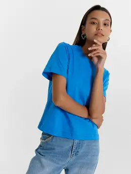 Футболка женская в ярко-голубом оттенке