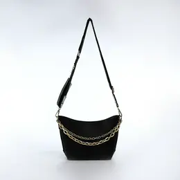 Сумка женская кросс-боди на молнии, 25×8×15 см, черная Сумка женская кросс-боди на молнии, 25×8×15 см, черная