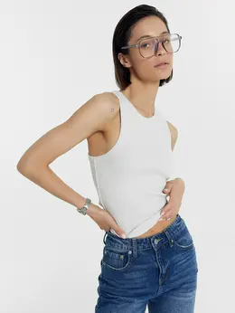Топ женский в бело-сером цвете Топ женский в бело-сером цвете