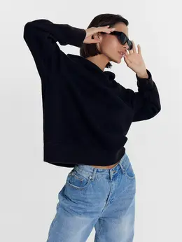 Худи оверсайз женское в черном оттенке с начесом Худи оверсайз женское в черном оттенке с начесом