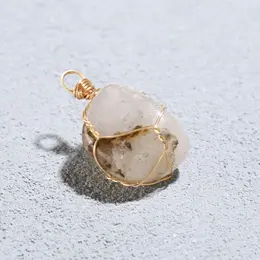 Подвеска из камня Подвеска из камня