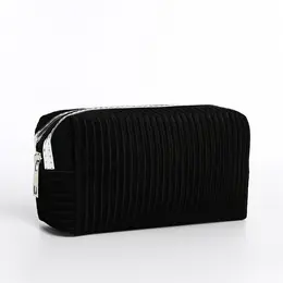 Косметичка на молнии женская, объемная, маленькая, вельветовая текстура, черная Косметичка на молнии женская, объемная, маленькая, вельветовая текстура, черная