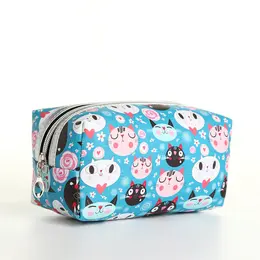 Косметичка женская на молнии объемная, маленькая, с принтом, голубая Косметичка женская на молнии объемная, маленькая, с принтом, голубая