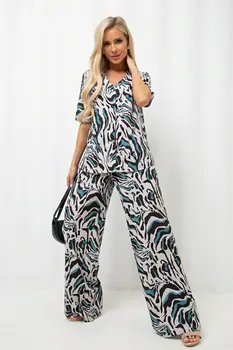 Костюм Костюм