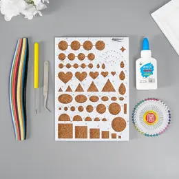 Набор инструментов для квиллинга (170 пол.0.5 см, клей, иголки, линейка, пинцет, ин.д/кв.) 21×30 см