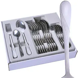 Набор столовых приборов на Набор столовых приборов на