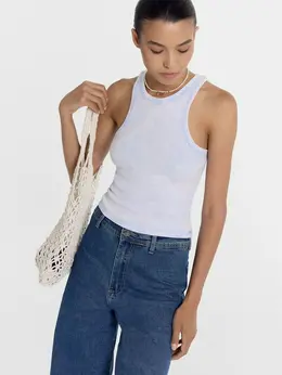 Топ женский в светло-голубом оттенке Топ женский в светло-голубом оттенке