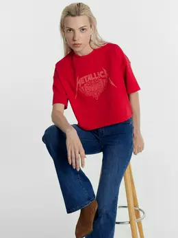 Футболка женская красная с печатью Футболка женская красная с печатью