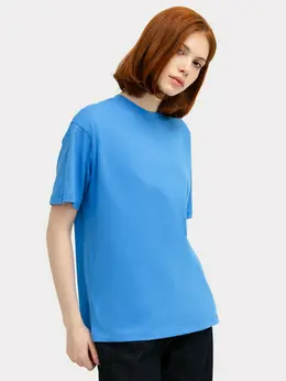 Футболка женская в ярко-голубом цвете Футболка женская в ярко-голубом цвете