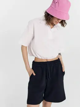 Шорты женские в черном цвете Шорты женские в черном цвете