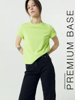 Футболка женская в ярко-салатовом цвете