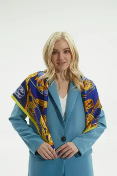 Платок "Пермский звериный стиль", 90х90 см Платок "Пермский звериный стиль", 90х90 см