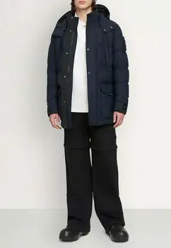 Пуховик MOOSE KNUCKLES Пуховик MOOSE KNUCKLES