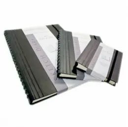 Блокнот-дневник на спирали Hahnemuhle "Sketch diary" А5 60 л 120 г (линейки и чистые) Блокнот-дневник на спирали Hahnemuhle "Sketch diary" А5 60 л 120 г (линейки и чистые)