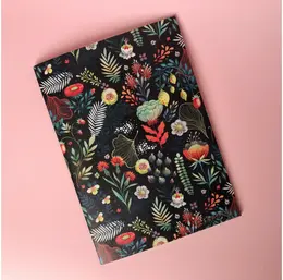 Тетрадь нелинованная Floral А5 24 л 90 г, золотое тиснение, бумага слоновая кость, сшивка