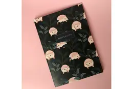 Тетрадь нелинованная Hedgehog А5 24 л 90 г, золотое тиснение, бумага слоновая кость, сшивка