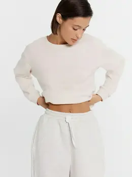 Джемпер женский домашний в бежевом цвете Джемпер женский домашний в бежевом цвете