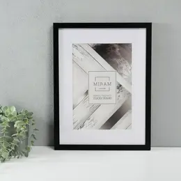 Фоторамка для фото 30×40 см с паспарту 21×30 см Фоторамка для фото 30×40 см с паспарту 21×30 см