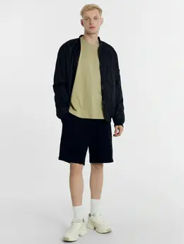 Шорты мужские в черном цвете Шорты мужские в черном цвете