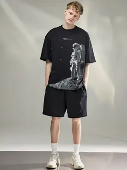 Шорты мужские в черном цвете Шорты мужские в черном цвете