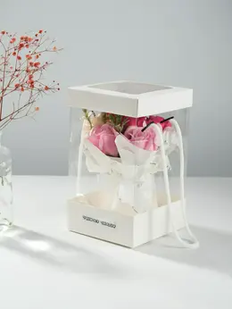 Букет из мыльных лепестков для ванны