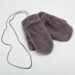 Варежки женские minaku Варежки женские minaku