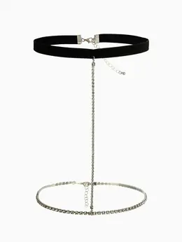 Бодичейн на бедро со стразами, белая в серебре Бодичейн на бедро со стразами, белая в серебре