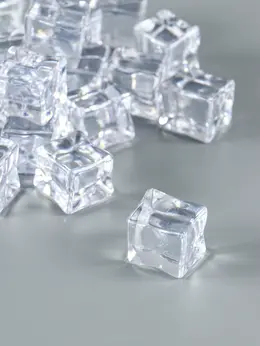 Декор искусственный лед из пластика Декор искусственный лед из пластика