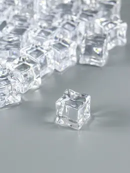 Декор искусственный лед из пластика Декор искусственный лед из пластика