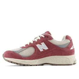 Женские кроссовки 2002