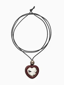 Кулон на шнурке