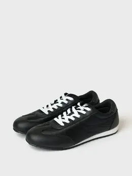 Кроссовки женские