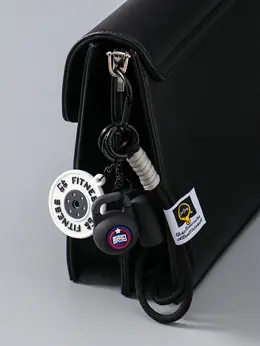 Брелок для ключей на кольце с карабином