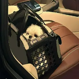 New breathable dog outdoor portable car carrying cat cage pet bag New breathable dog outdoor portable car carrying cat cage pet bag