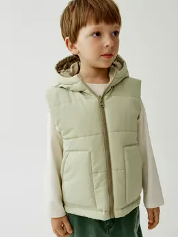 Двусторонний жилет с капюшоном для мальчиков