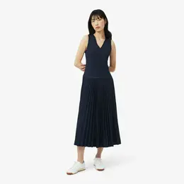 Платье Lacoste стандартного кроя с длинными рукавами и поясом Платье Lacoste стандартного кроя с длинными рукавами и поясом