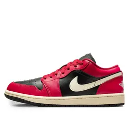 Женские кроссовки Air Jordan 1 Low