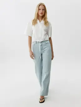 Классические прямые джинсы со средней посадкой