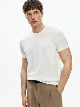 Базовая вязаная футболка