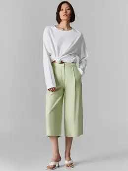 Брюки-кюлоты женские зеленые свободного кроя льняные