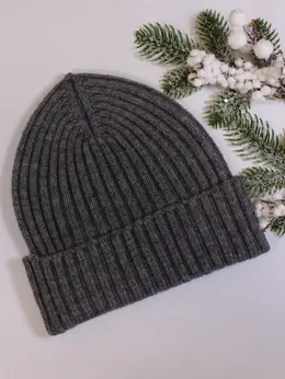 Шапка женская вязанная