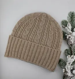 Шапка женская вязанная